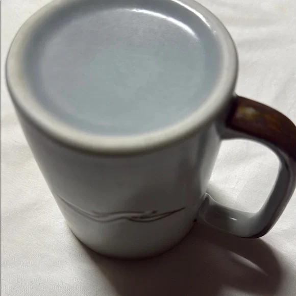 White Ceramic Mug with Bird Design - Picture 2 of 6
